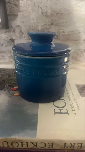 Manteigueira Le Creuset