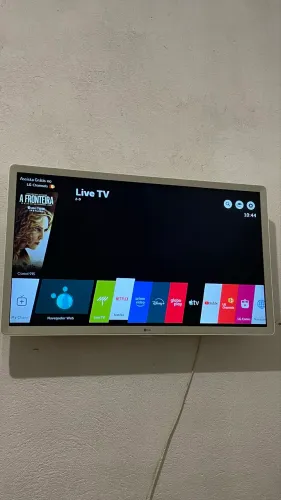 TV SMART LG 32 - perfeito estado, funcionando