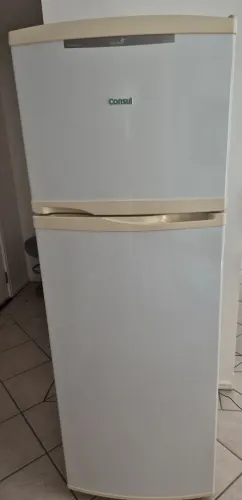 Geladeira Consul Frost Free Duplex 340L em ótimo estado