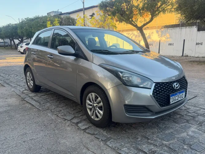Hyundai HB20 Unique 1.0 Flex 12V Mec. 2019
