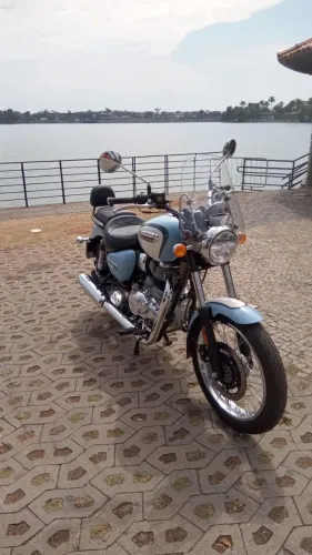 Meteor 350 aurora blue