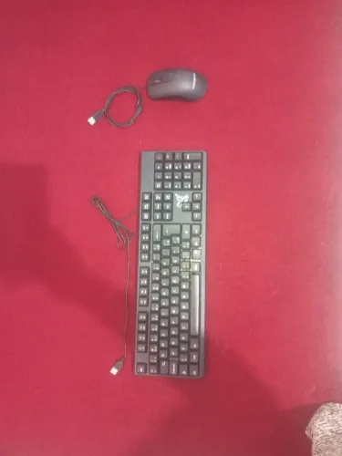 Teclado universitário com mouse Maxprint para estudos