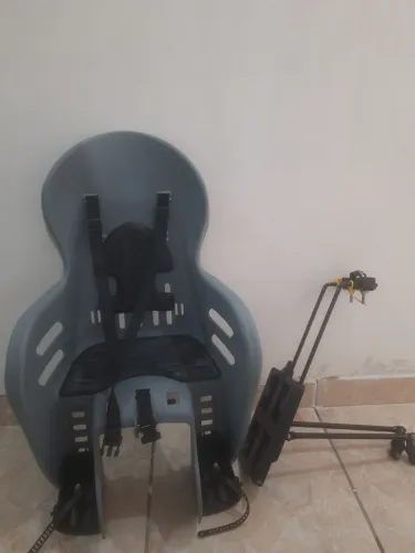 Cadeirinha para bicicleta aro 29 semi-novo
