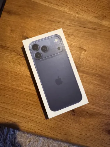 IPHONE 17 PRO MAX 256 GB LACRADO AZUL R$ 8.450