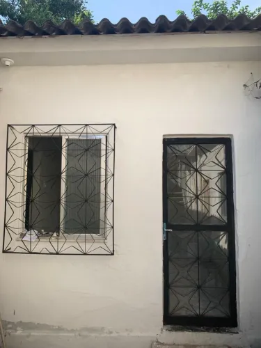 Alugo casa em Bento Ribeiro Nova
