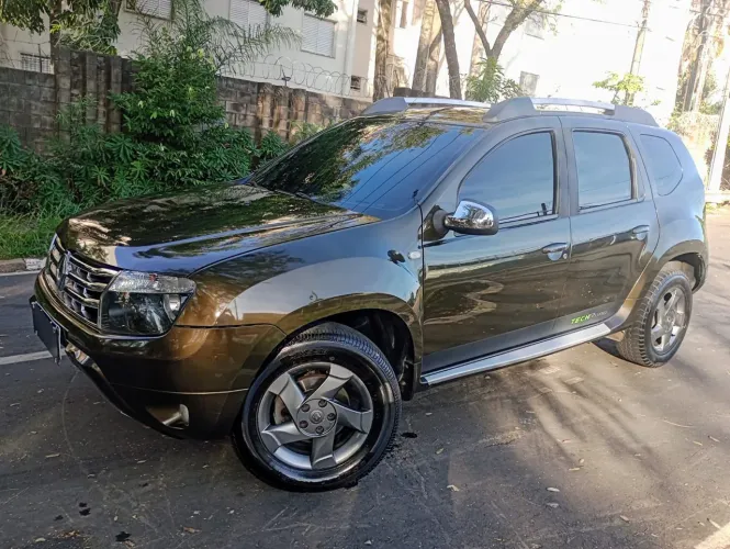 Renault Duster Dynamique 2.0 Hi-flex 16V Aut. 2014