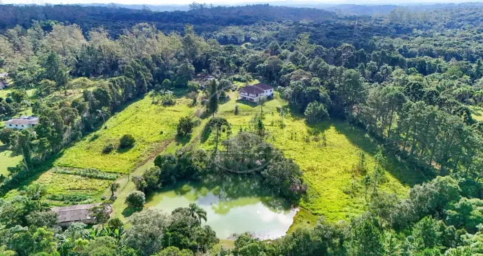 Sítio à venda no Jardim dos Eucaliptos - SP