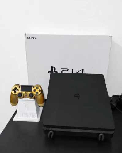 Playstation 4 slim