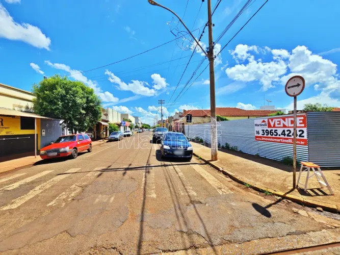 Terreno comercial à venda. Excelente localização, próximo à Praça Central - Guaíra/SP.