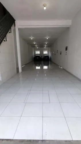 Salão com casa