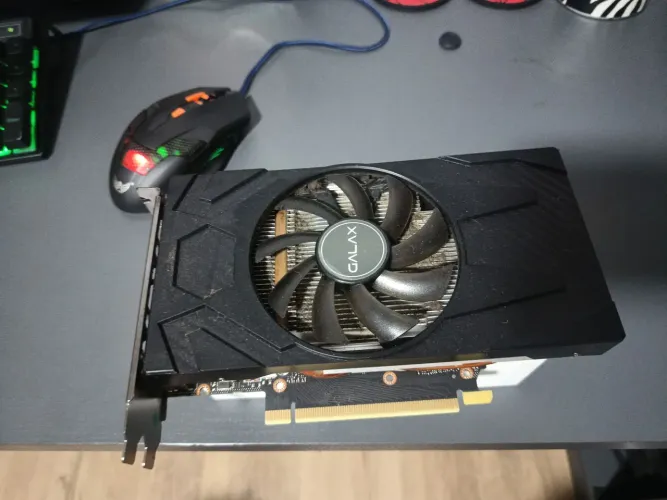 Placa de vídeo RTX 3050 Galax 8gb