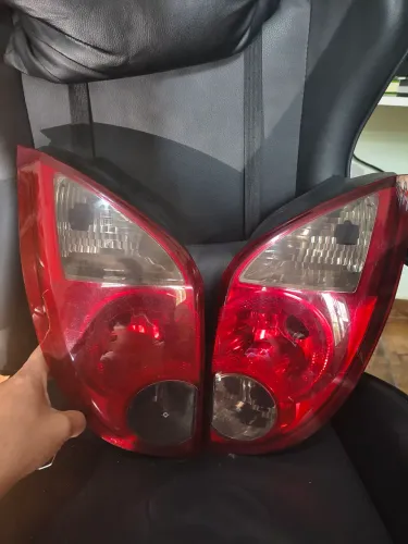 Par de farol traseiro original celta 2006 á 2016