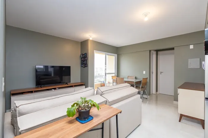 Apartamento para alugar com 2 quartos no Boa Vista em Curitiba