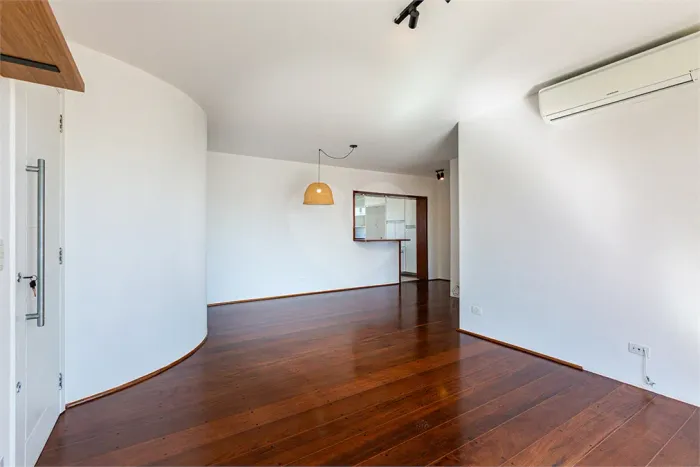 Apartamento com 3 quartos para locação em Sumarezinho - SP