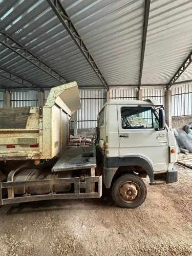 Volkswagen 9.160 - 2013 / Único dono