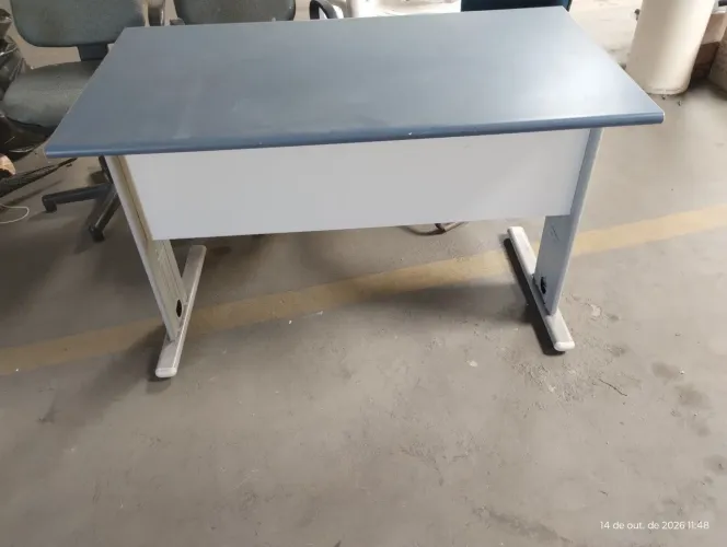 Vendo esse lindo birô para escritório