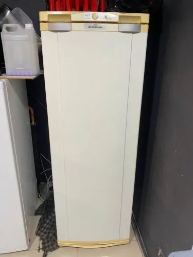 Freezer Continental 260l 110v