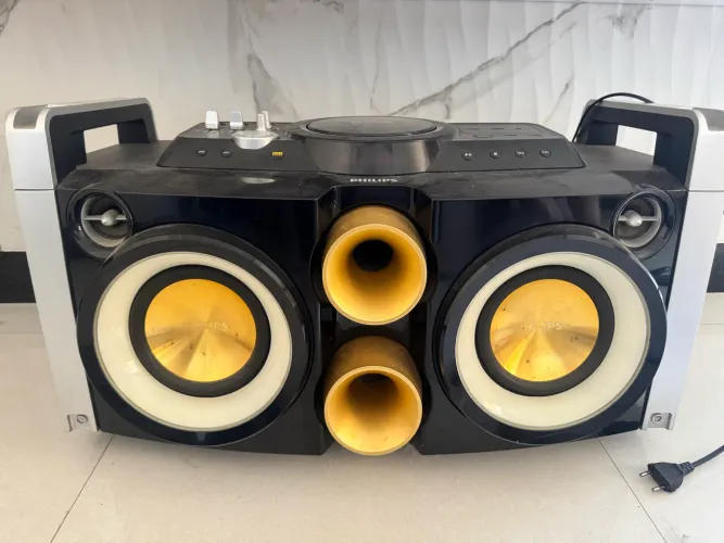 Som Mini System Philips Party Machine (modelo FWP2000X/78)