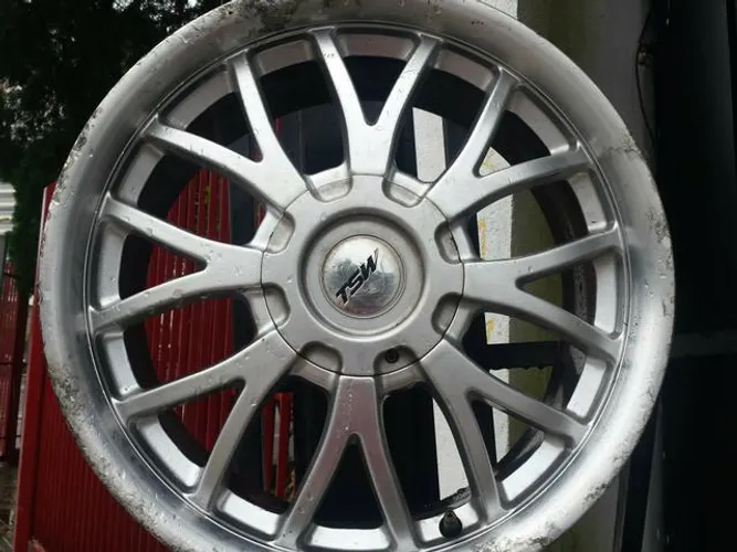 Roda aro 17 VW Passat Estilo Breytom Prata TSW com Borda diamantada 5X112 jogo