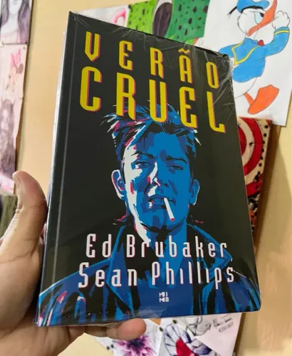 Verão cruel Livro por Ed Brubaker e Sean Phillips, lacrado.