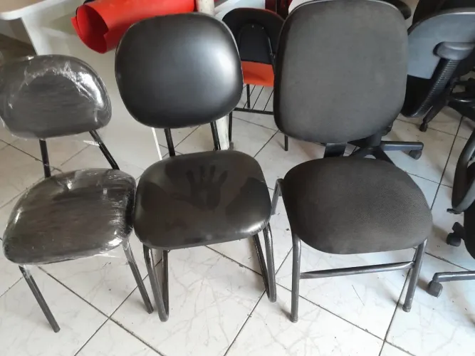 - Fabricamos cadeira para escritório, leia a descrição