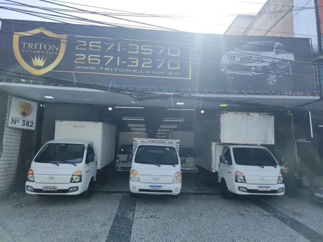 MEGA FEIRÃO de vuc Kia bongo Hyundai HR baú seco e refrigerado carroceria 