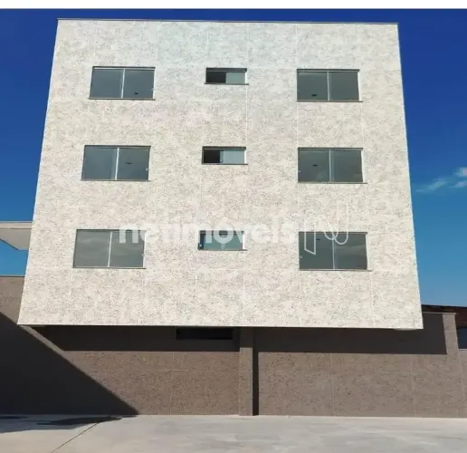 Apartamento à Venda com 2 Quartos em Copacabana Região da Pampulha, BH