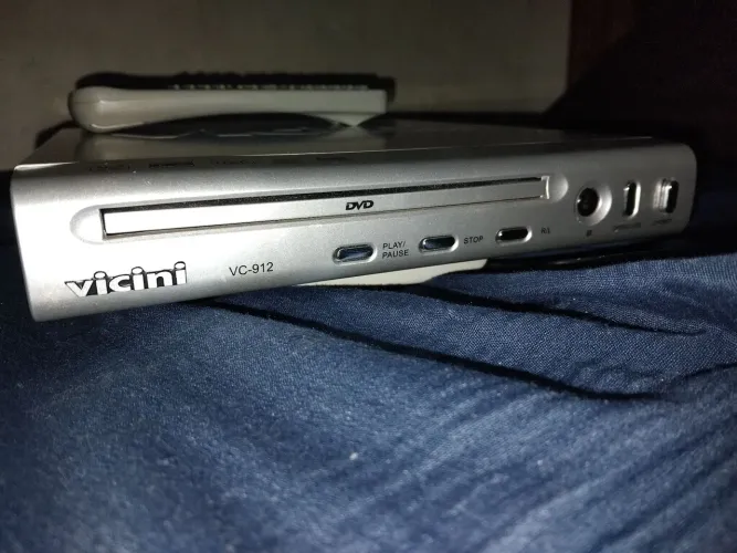 DVD player Vicini para conserto