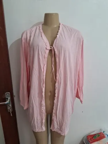Casaco de pijama aberto na frente cor rosa Tamanho G