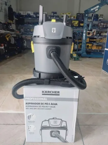Aspirador de pó e água 1300w 15 Litros NT585 Profissional - Karcher(Loja/novo)