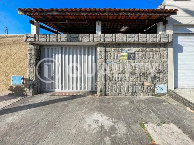 Casa Plana na, Parangaba com 3 quartos