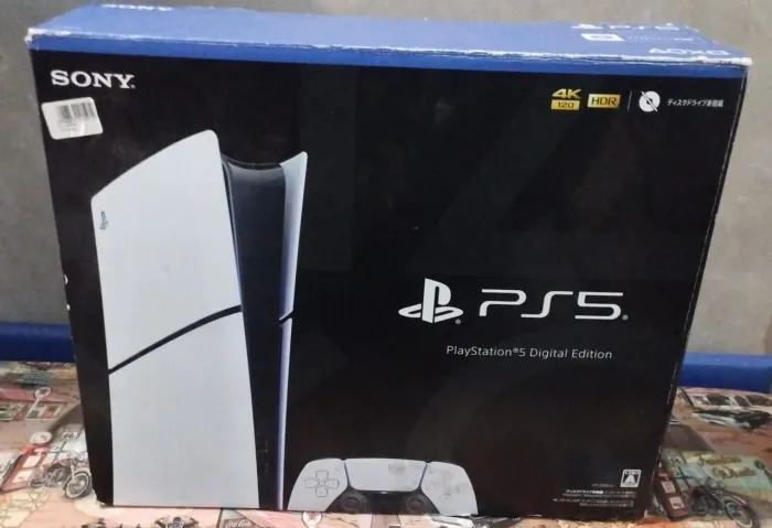 Ps5 caixa vazia em bom estado. Apenas a caixa 