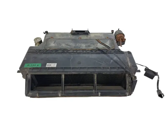 Caixa Evaporadora Ar Escort Xr3 Logus Pointer 93 94 95 Europe C/Detalhe