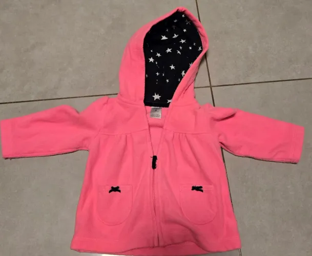 Casaco Flanelado Rosa com Capuz - Carter's - Tamanho 6 meses 