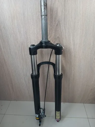 Vendo suspensão aro 29 toda revisada valor 600