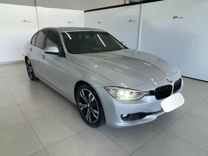 BMW 320I A 2.0 Turbo/activeflex 16V 184cv 4P 2013