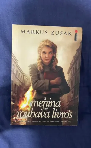 Livro A Menina Que Roubava Livros