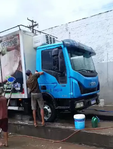 Caminhão Tector 9.190 3/4 Baú Frigorífico Único dono