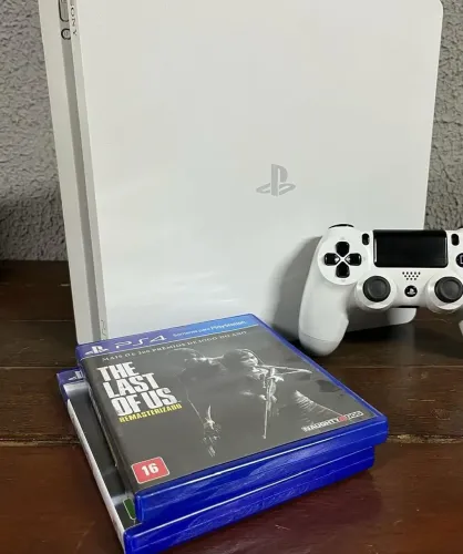 PS4 Slim 1TB Glacier White 90 dias de garantia