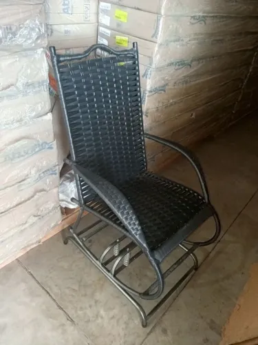 OFERTA CADEIRA DE BALANÇO 260.00