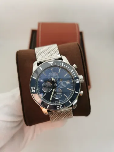 Relógio Breitling SuperOcean 