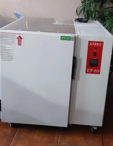 Câmara climática refrigerada padeiro noturno EF-10 G.Paniz 220V