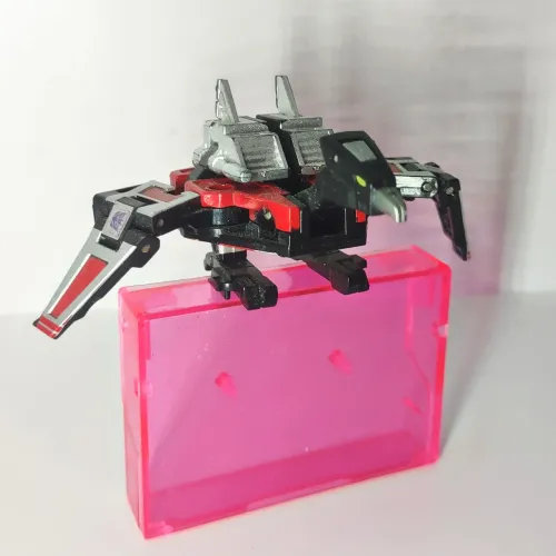 Masterpiece Laserbeak Soundwave