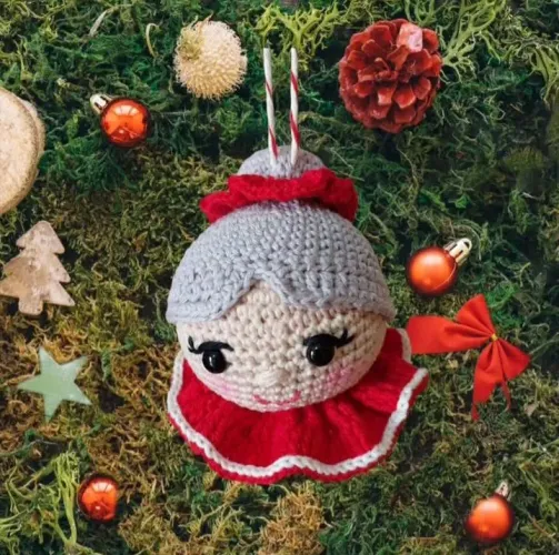 Enfeite Árvore de Natal Mamãe Noel - amigurumi 