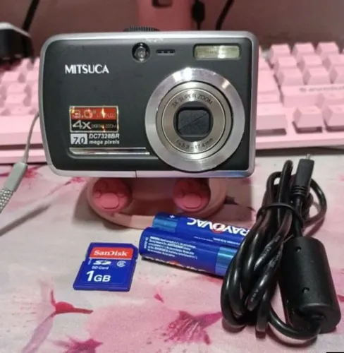 Câmera digital mitsuca 7.0 MP(NA CAIXA )SEMI NOVA 