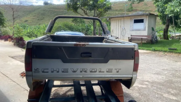 Carroceria Caçamba COMPLETA S10  Pitbull 2010 cabine simples ótimo estado