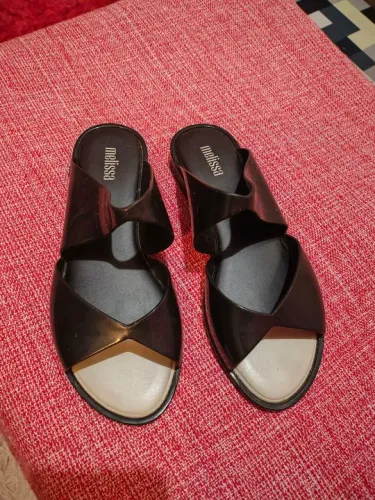Melissa (Tamanho 33/34)