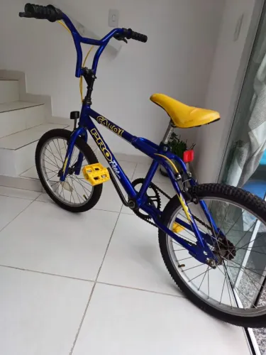 Bicicleta BMX Pro Free Azul com Amarelo