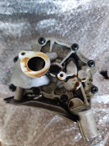 Bomba de óleo BMW N63