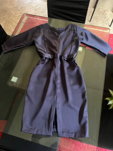 Vestido elegante azul marinho